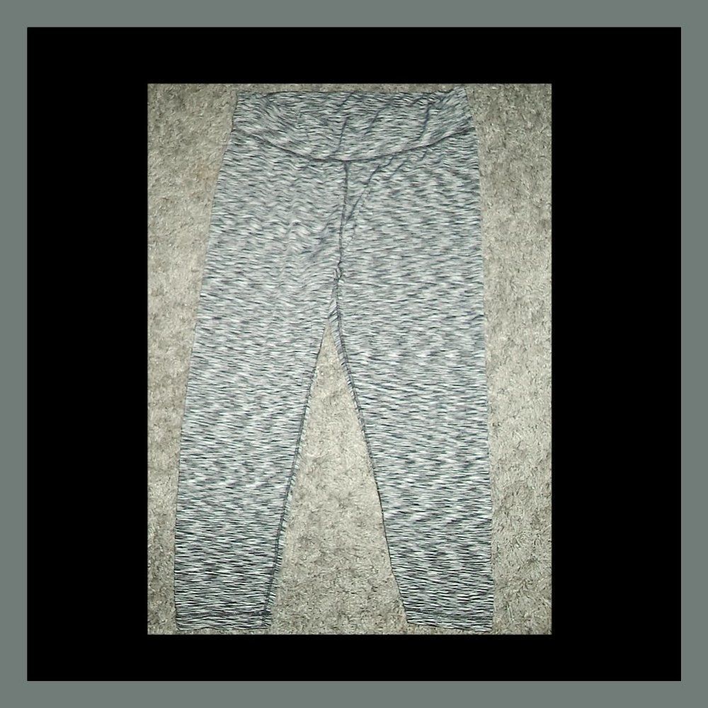 VELOCITY LEGGINGS ATHLETIC YOGA PANTS CAPRIS BLACK SPACE DYE-WOMENS PLUS SIZE 1X